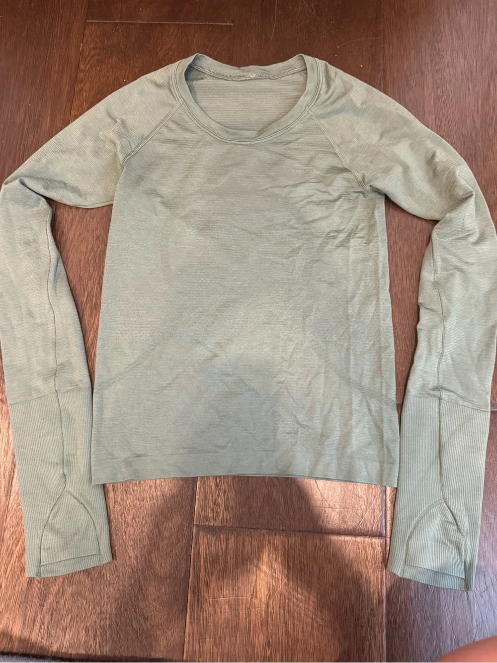 Lululemon Swiftly Tech - Picture 1 of 2